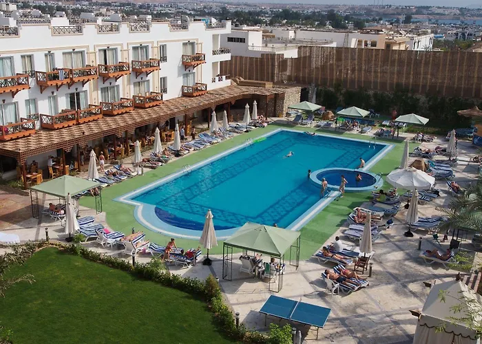 Falcon Naama Star 3*